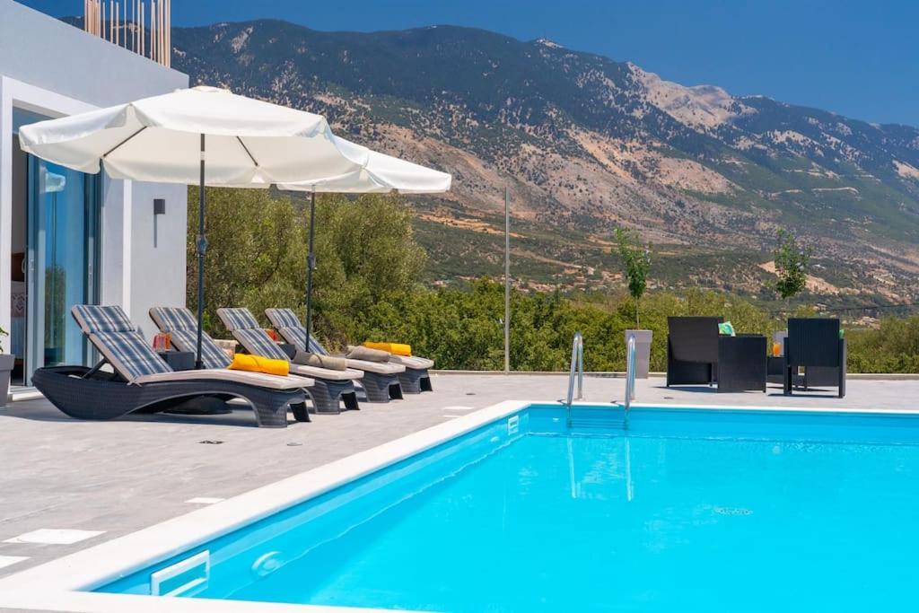 Villa Laide Karavados Exterior photo